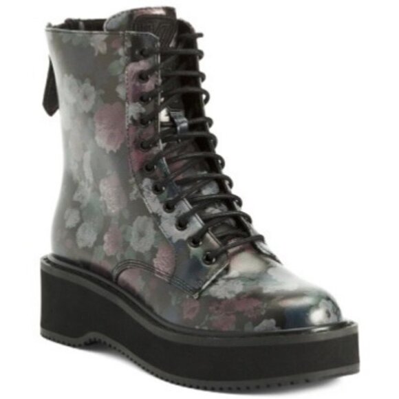 Kendall + Kylie Women's NWT Black Hunt Floral Print Lug Sole Combat Boots Size 6 - Picture 1 of 10